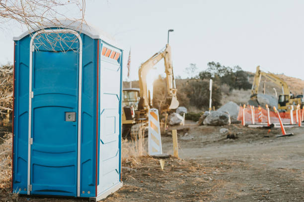 Best Porta potty rental near me  in Pomona, KS