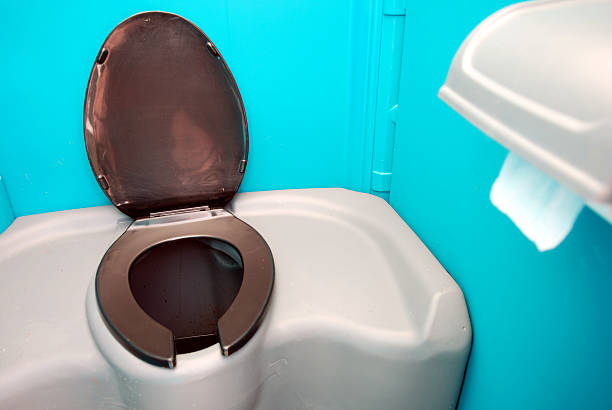 Best Best portable toilet rental  in Pomona, KS