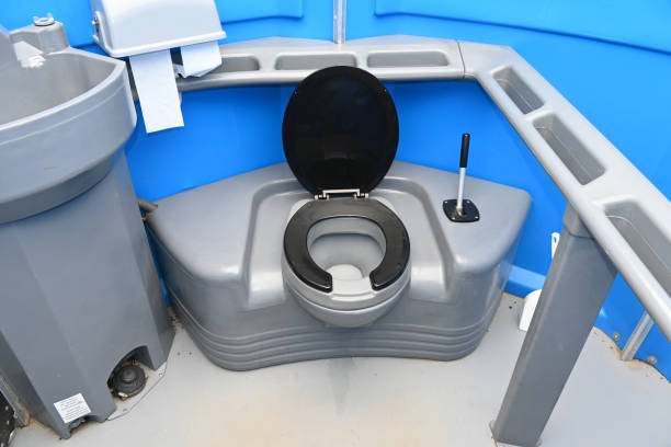 Best High-end porta potty rental  in Pomona, KS